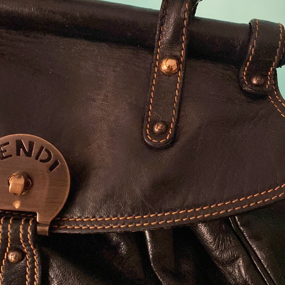 Fendi Black Leather Women's Bag - Picture 6 of 16